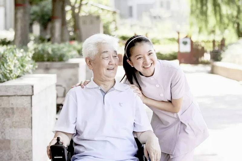 成都市养老机构入住办理指南:外地家属版材料清单与流程说明——以保利成都和熹会为例