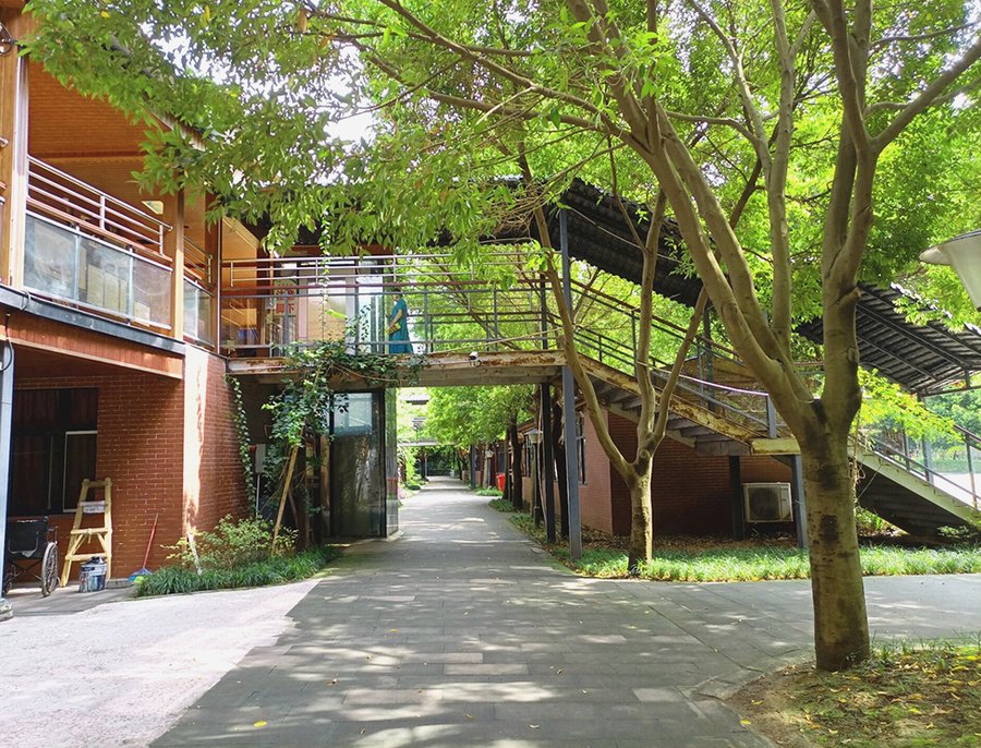 成都拾智养老（非遗院）：异地户籍长者入住养老机构参考指南
