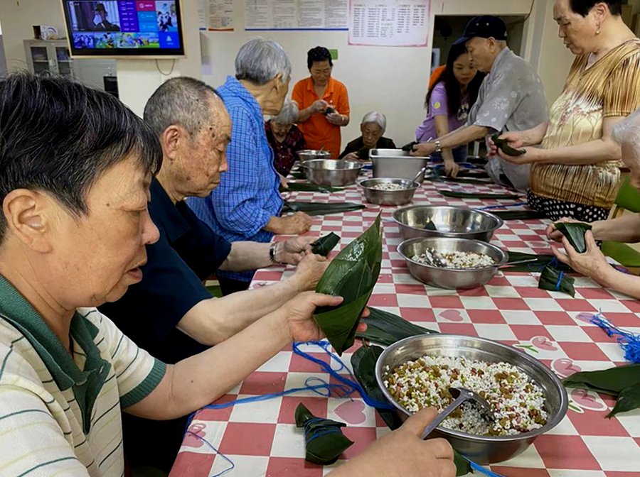 成都拾智养老非遗院：月费2500至5000元失智照护机构分型参考