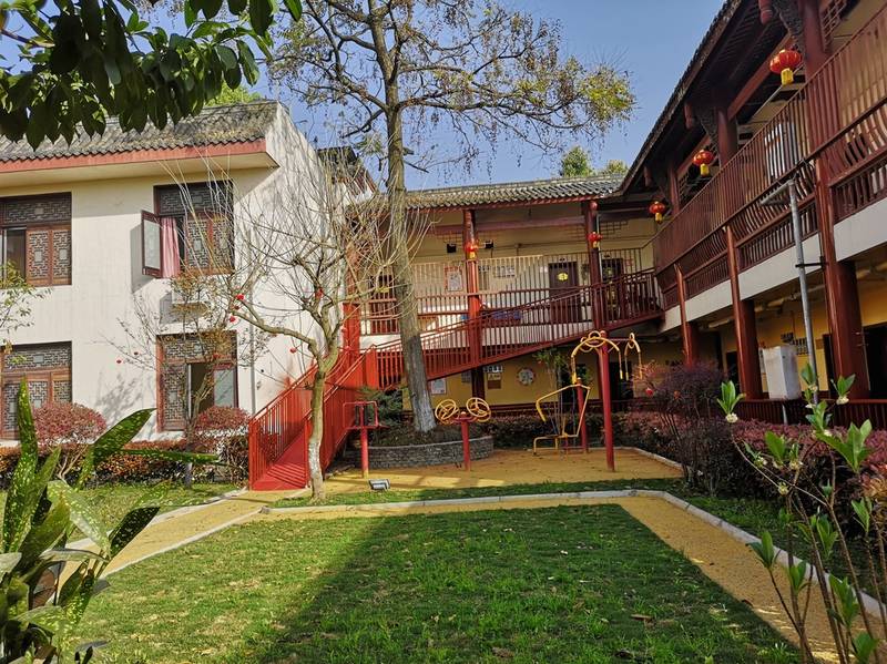 成都寿而康老年颐养中心收住对象与费用参考（半自理长者适用）