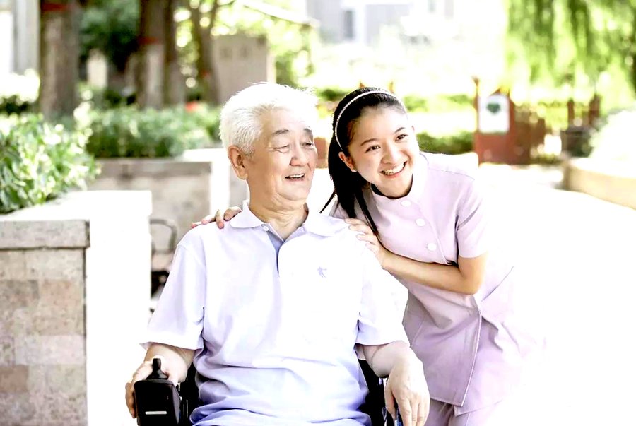 成都术后康复养老机构:保利成都和熹会颐养中心分级选型指南