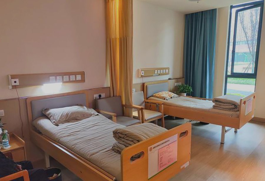 成都双流区失能卧床老人养老选择:玄至孝养老服务中心24小时专业照护服务解析
