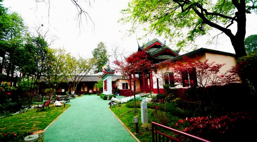成都双流区寿而康双桂养老:全失能与半失能长者照护费用及服务解析