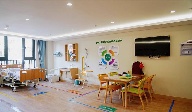 成都泰平养老护理院照护服务说明：面向完全失能与长期卧床长者的专业支持