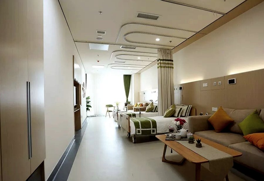成都温江亲睦家·鹭湖长者社区：夜间安全与突发疾病应对全解析