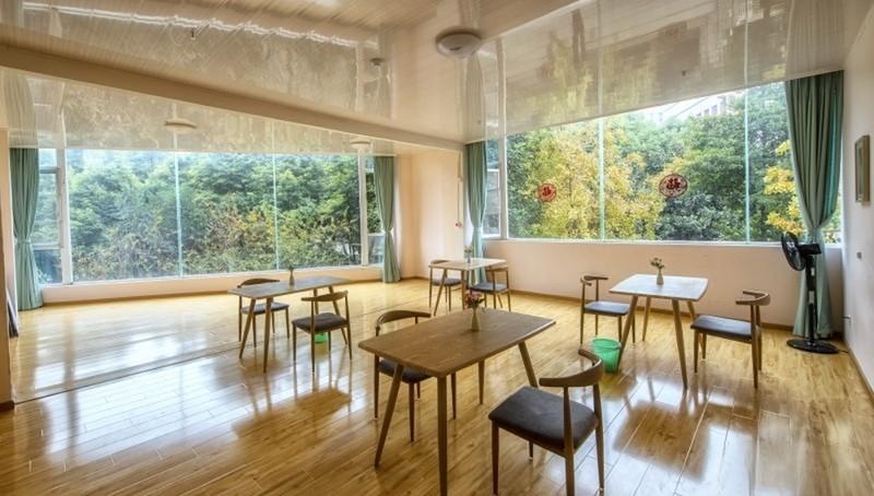 成都温江区青孝颐养中心普惠型养老收费标准详解:钱花在哪里一目了然
