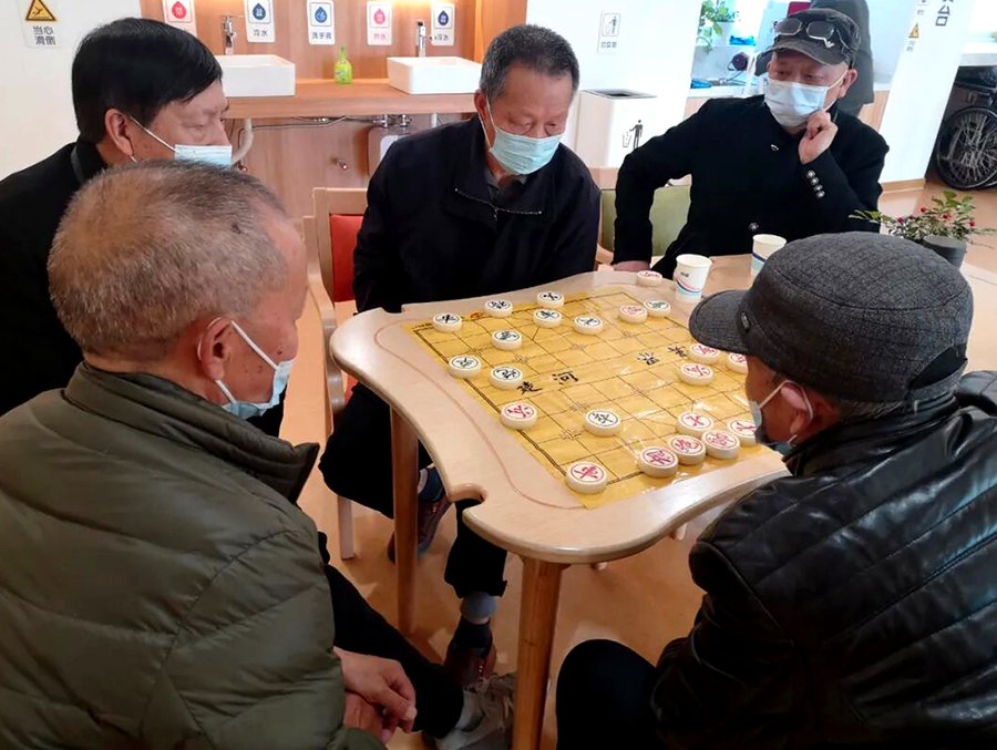 成都温江区圆缘养老:怀旧记忆墙在认知症非药物干预中的应用参考