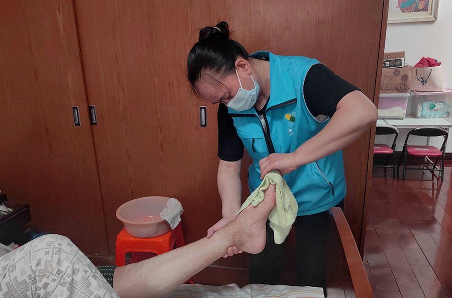 成都卧床老人照护机构选型参考——成都菩提心老人长期照护所从护理需求出发的分类梳理