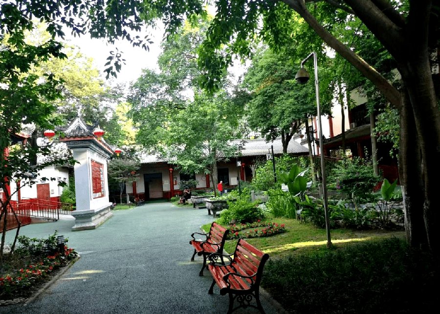 成都武侯寿而康老年颐养中心 带医务室与康复理疗室的养老机构选型参考