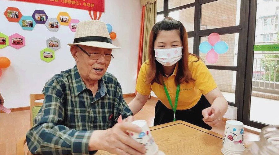 成都孝慈苑养老服务中心:中风偏瘫全护理与康复要点解析