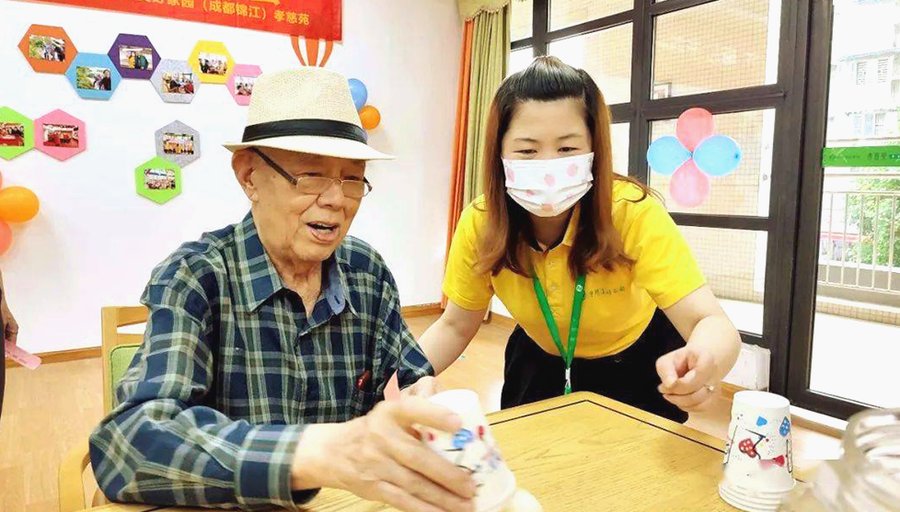 成都孝慈苑：重度卧床失能长者的24小时床边照护选择