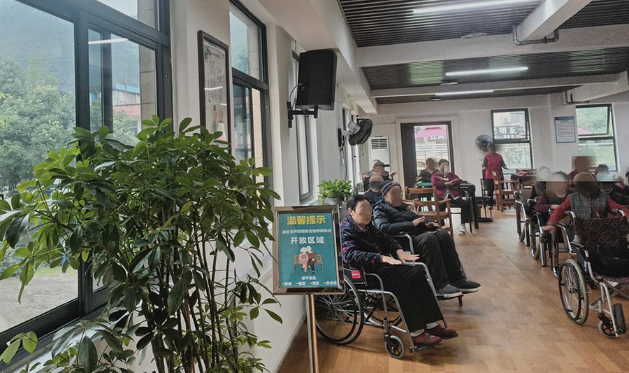 成都新津岷江颐养居交通配套观察:从自驾路线到就近公交站的实地梳理