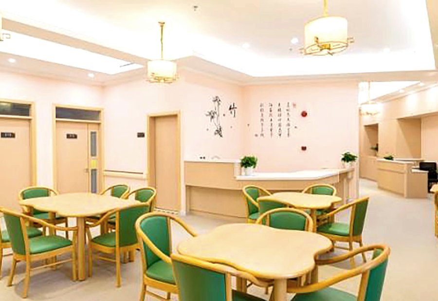 成都新津区养老院有户外活动场所让老人散步吗?实地探访乐欣老年服务中心
