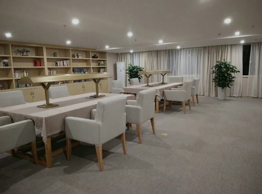 成都养老机构环境核查:以亲睦家·鹭湖长者社区为例的8个关键维度