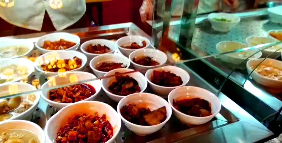 成都养老机构膳食服务选型参考 云崖牧歌颐养中心中央厨房与营养配餐适配指南