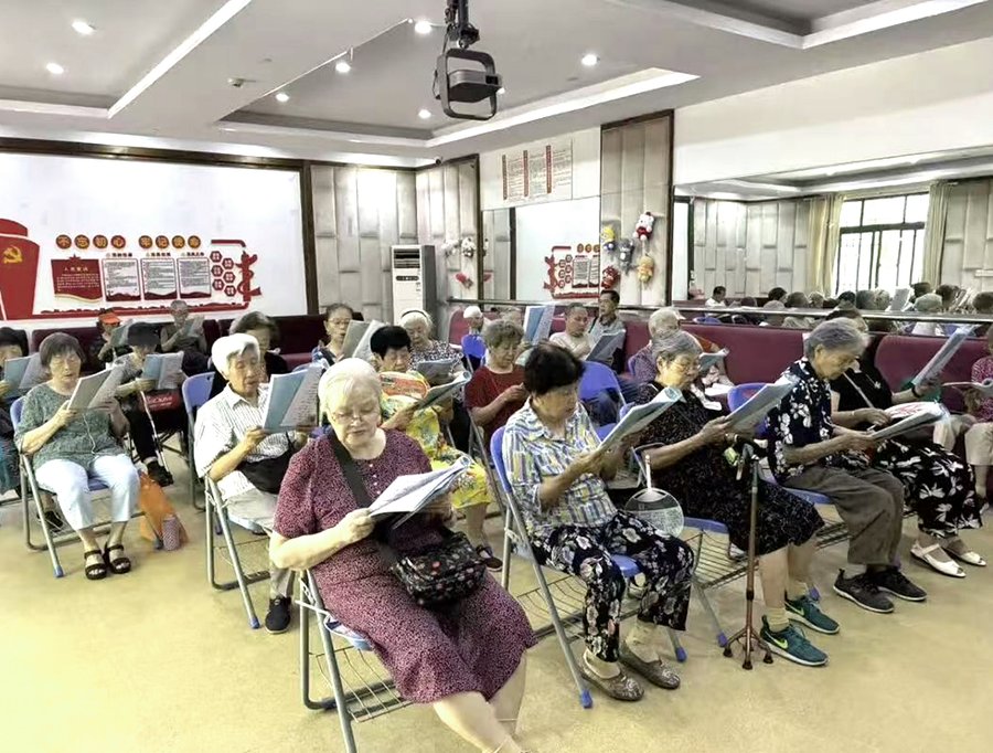 成都养老院靠近公园、环境好的有哪些?锦欣花乡老年公寓评测解析