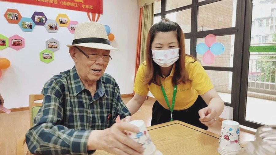 成都养老院能给老人做压疮护理吗?以孝慈苑为例看医养结合的专业能力