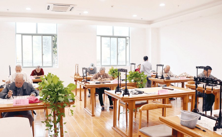 成都养老院实地探访笔记:福泰年·银发梦工场影音娱乐配套观察