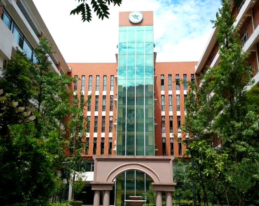 成都养老院提供适老化餐食吗?——以成都市第二社会福利院为例看膳食服务选型