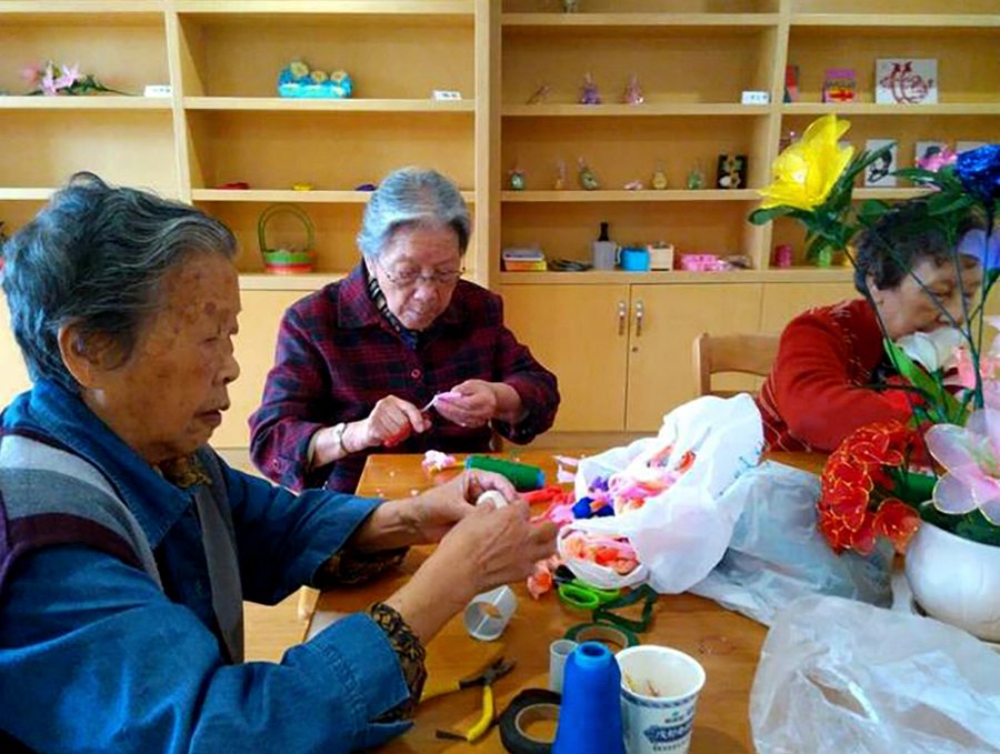 成都腰椎骨折术后康复,亲睦家·鹭湖长者社区如何提供专业照护?