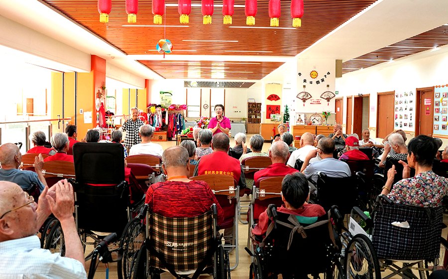 成都医养结合养老机构分型参考:按医务室与康复室配置划分——以成华区同乐敬老院为例