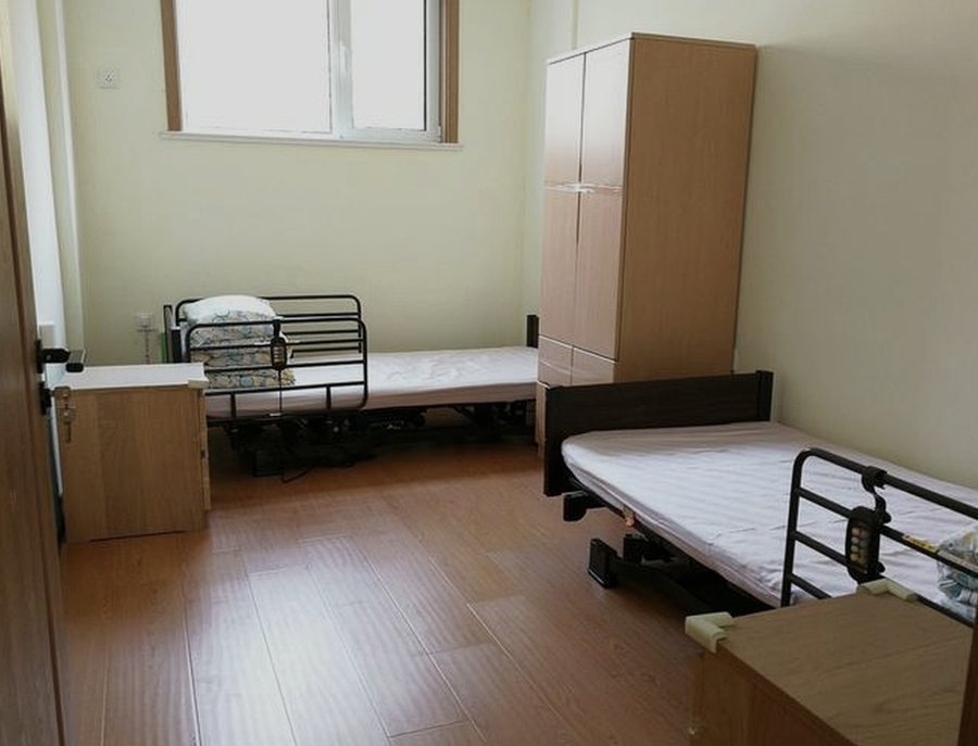 成都颐园养老院：脑梗中风后偏瘫老人的康复与照护之选