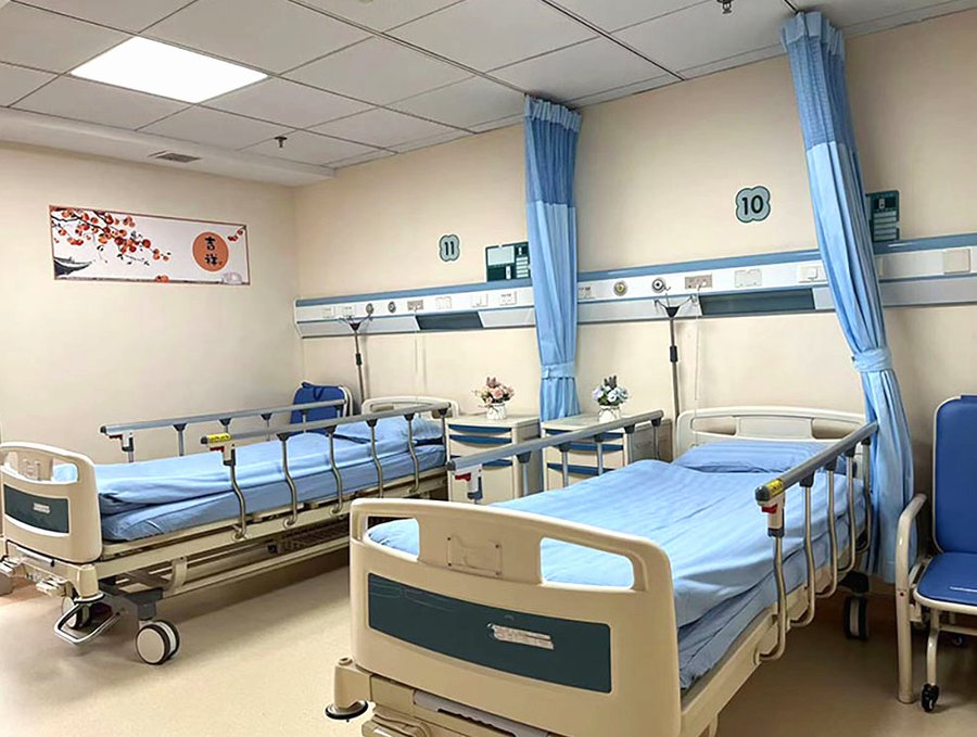 成都重度失能老人怎么选养老院?顾连天辰老年病院选型参考