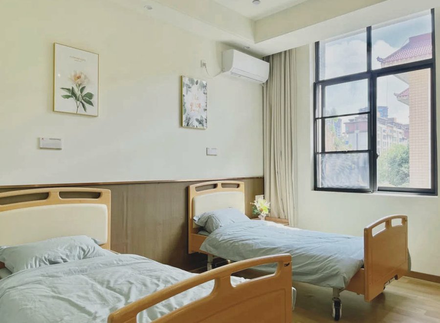 成都中京爱侬:异地户籍长者入住养老机构参考指南