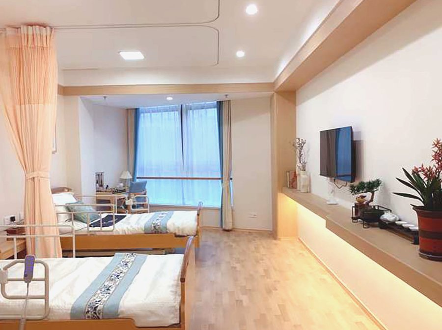 成都主城康养机构选型参考：走进兴城康养·美邸舒养之家海桐苑，从股权核验到收费公示的考察路径