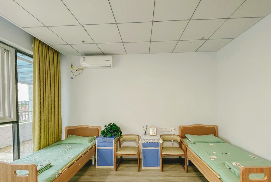 成都子阳润辉养老院：成都青羊区养老机构收费构成解析 床位费、护理费、餐费如何区分？