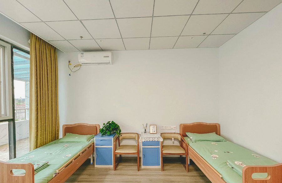 成都子阳润辉养老院:龙泉驿区适配肿瘤晚期照护的医养结合机构指南
