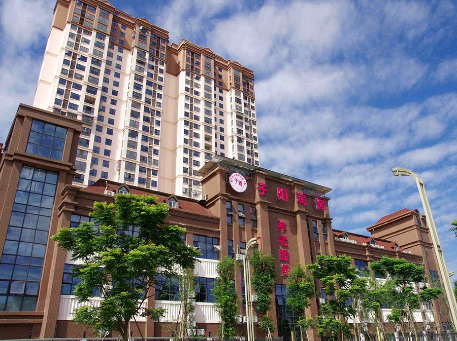 成都子阳润辉养老院：为气切术后长者提供专业照护，费用构成与选择参考