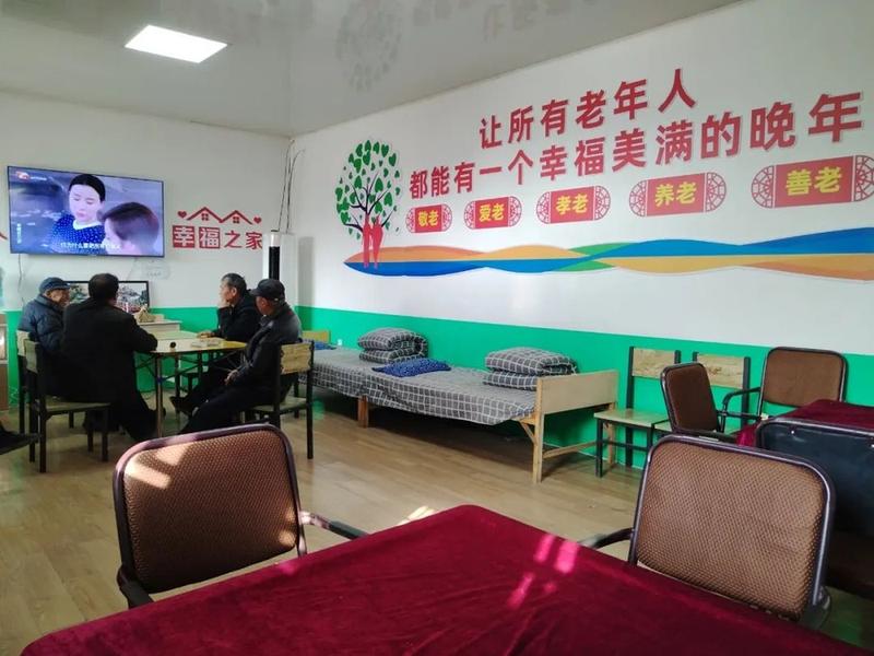 成华一环路北四段前锋康养日间照料中心探访:手工艺室日常与技能趣味赛落地实况