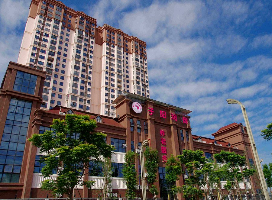非成都户籍老人入住成都养老院，子阳润辉养老院为您详解政策与流程