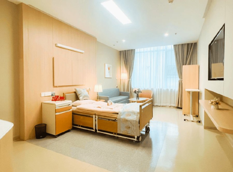 给成都坐轮椅的长辈找养老院，看过泰康之家·蜀园再做决定