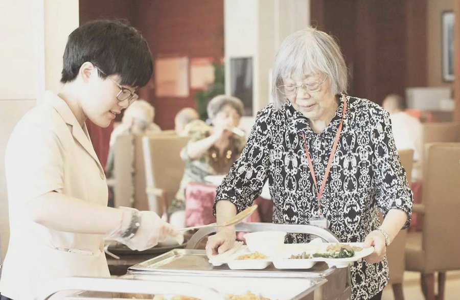 金牛区养老院收费参考:保利和熹会详解账单里的门道