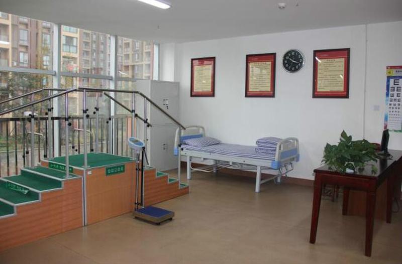 龙泉驿区启阳颐养中心:脑梗后遗症康复训练与长护险办理参考