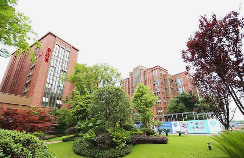 亲睦家·鹭湖长者社区：温江安静养老与长期休养的理想选择