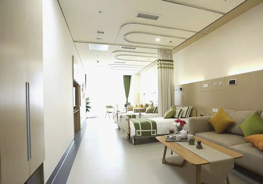 亲睦家·鹭湖长者社区:成都全屋圆角家具养老机构参考与选型视角