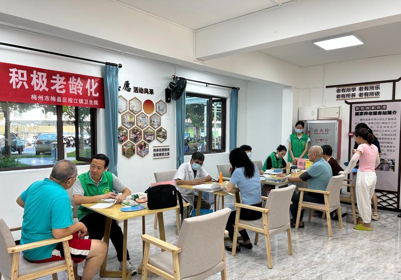 青白江城厢镇槐树街鸿福养老服务中心:一份给家庭的选型参考笔记