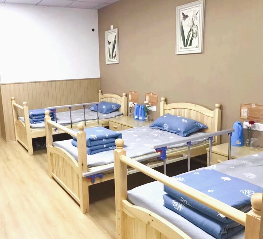 青羊区哺恩养老护理中心双人间月度费用参考