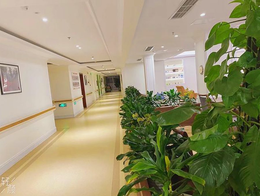 青羊区公园畔颐养参考:椿萱茂珉湾长者社区的生态与照护解读