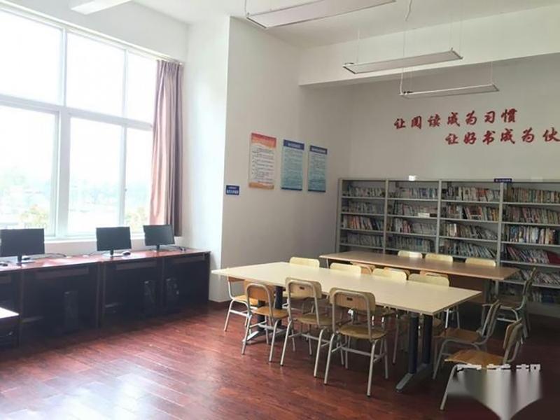 双流凤翔湖森林公园里的玄至孝:棋牌书画与户外空间实地观察