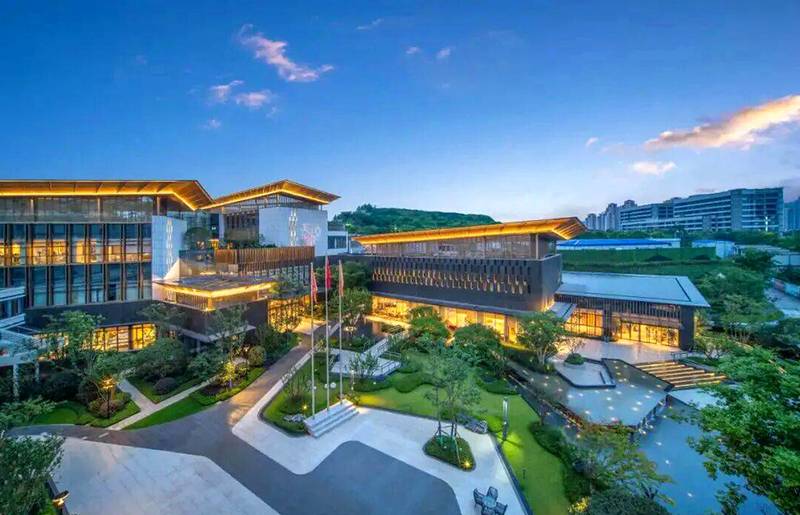 泰康之家·蓉园机构介绍:南湖湿地公园北侧地址与照护配置参考