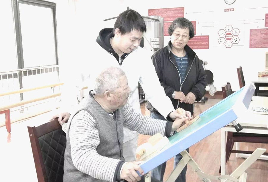 探访保利成都和熹会:关于成都养老院入住体检的那些事