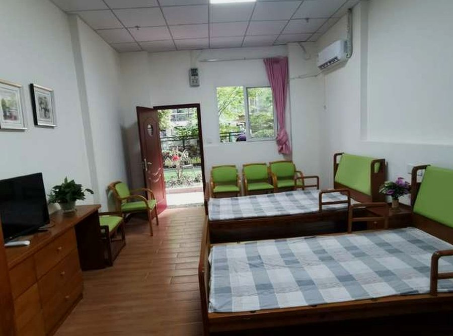 探访成都双流区寿而康双桂居家养老服务中心:卧床老人的专业照护如何落地?