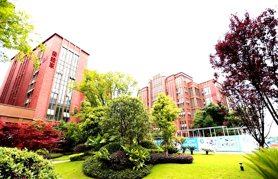 问答精选:成都亲睦家·鹭湖长者社区伙食费怎么算?800-2000元/月区间怎么来的