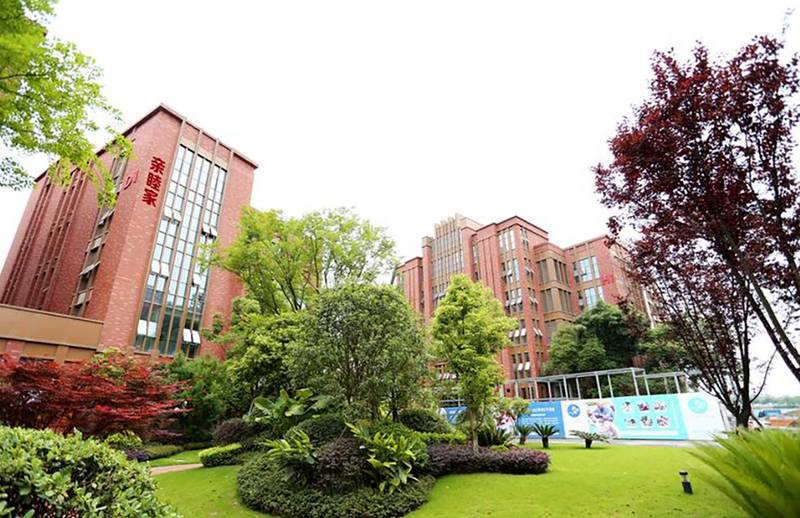 温江养老生活观察：亲睦家·鹭湖长者社区的文娱日常与考察手记