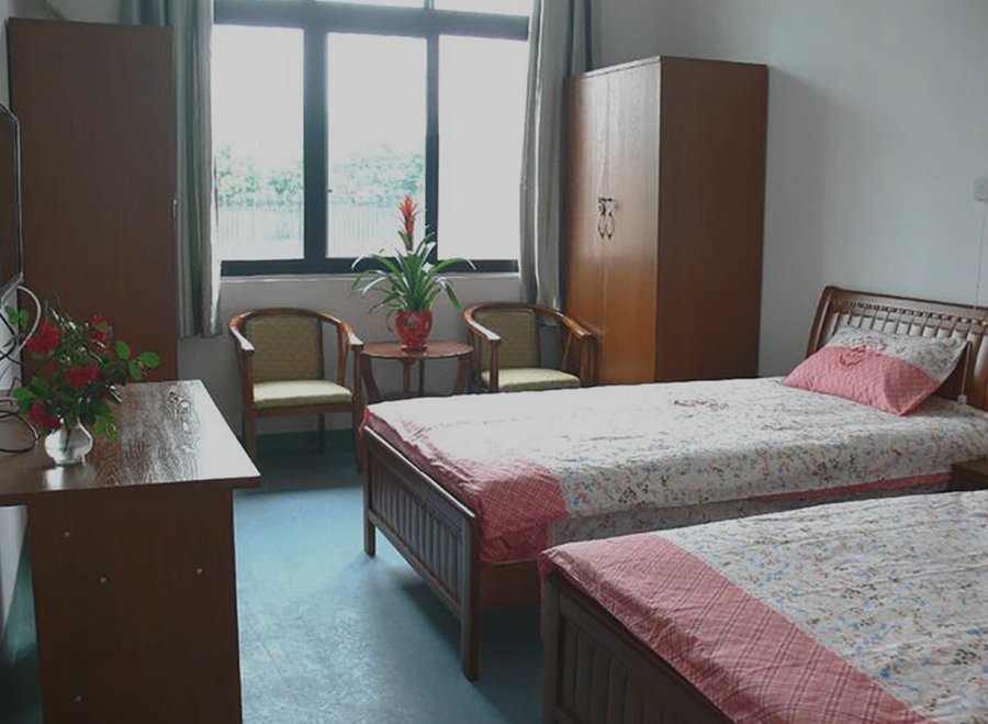 新都香城颐养居:带长辈看养老院,先从院子看起