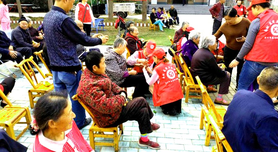 新津夫妻同住双人间养老院怎么选？花桥镇三春晖养老院实地参考